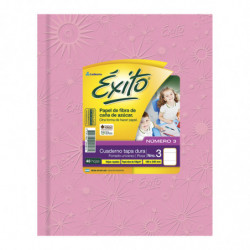 Cuaderno Éxito Universo tapa de cartón rosa, 19 x 23cm. 48 hojas rayadas